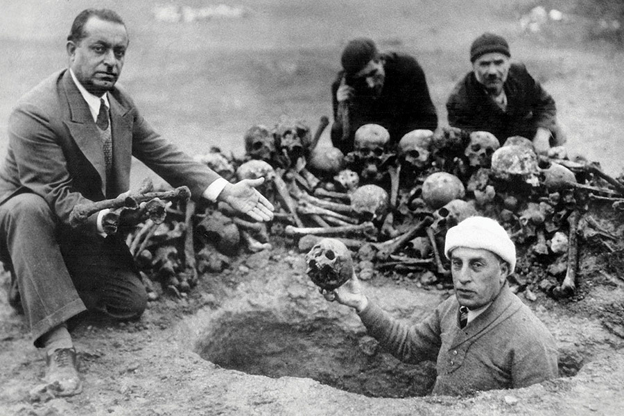Opgegraven overblijfselen van Armeense slachtoffers in de Syrische woestijn